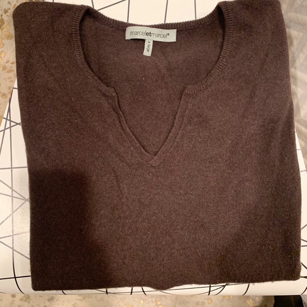 Cashier sweater